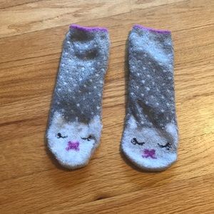 Gray polka dot fuzzy socks